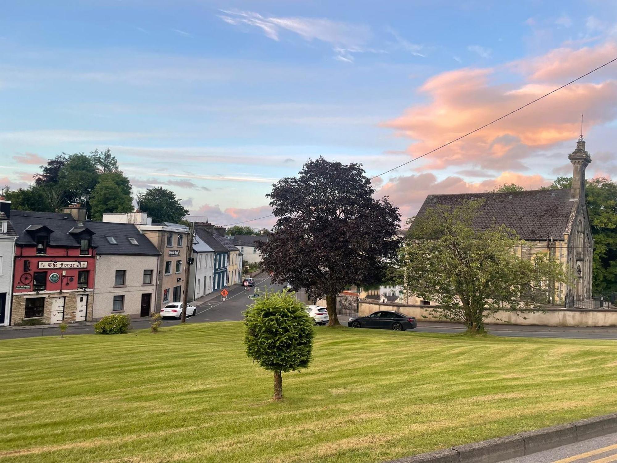 Riverside House Donegal Town ภายนอก รูปภาพ